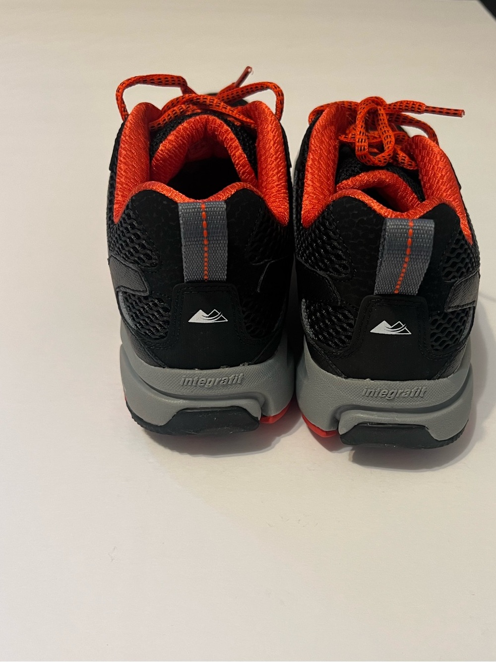 Columbia Men’s Black and Orange Trail Sneakers - Picture 4 of 9